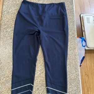 Southern tide leggings, size extra-large